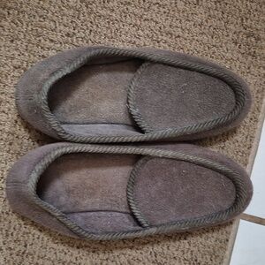 Unisex Slippers Grey Mens Size 9 Womens 7.